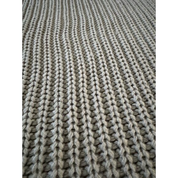 Pottery Barn Chunky knit blanket with tassels in gray size 60” x 50" - Picture 6 of 11